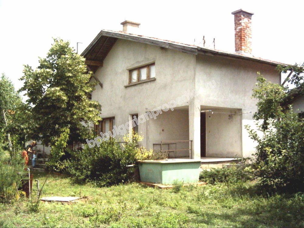 Новый двухэтажный дом на продажу в деревне у подножья горы Странджа Новый двухэтажный дом на продажу в деревне у подножья горы Странджа