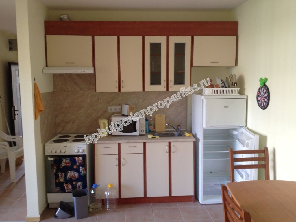 Двухкомнатная обставленная квартира на продажу в курорте Солнечный берег