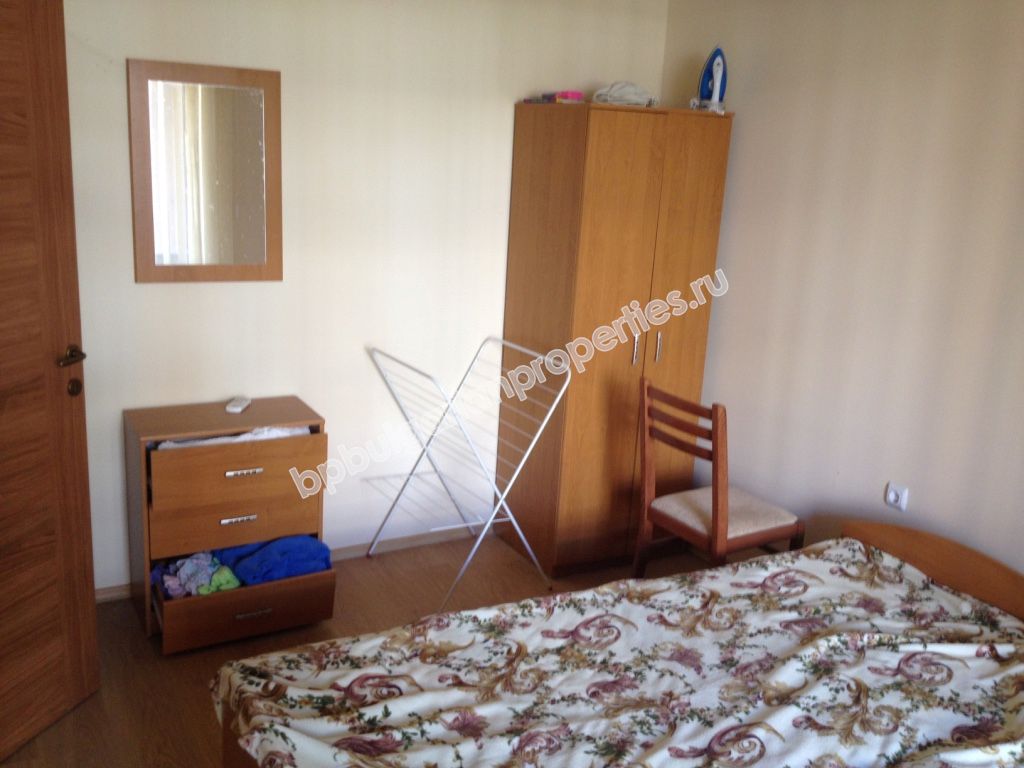 Двухкомнатная обставленная квартира на продажу в курорте Солнечный берег