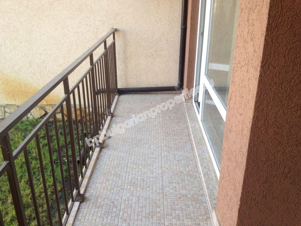 Двухкомнатная обставленная квартира на продажу в курорте Солнечный берег