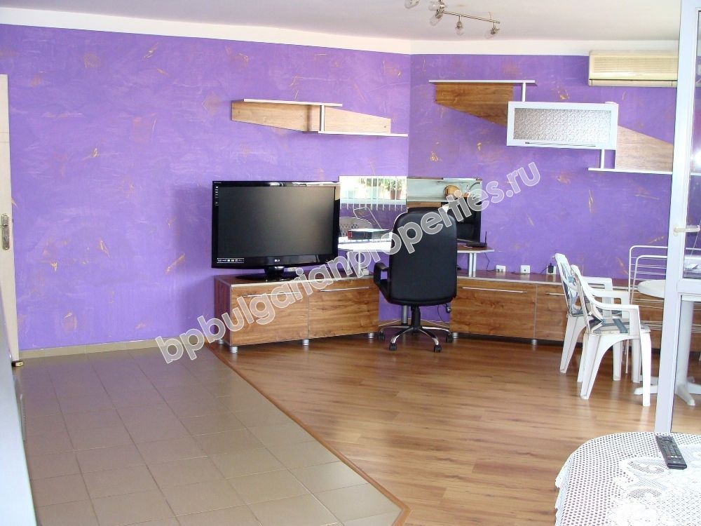 Люксовая двухкомнатная квартира на продажу близко к морю в городе Поморие