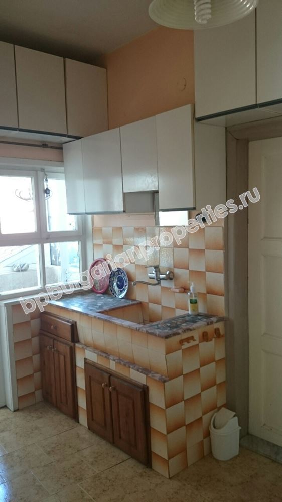 Двухэтажный городской дом для постоянного проживания в юго-восточной Болгарии Двухэтажный городской дом для постоянного проживания в юго-восточной Болгарии