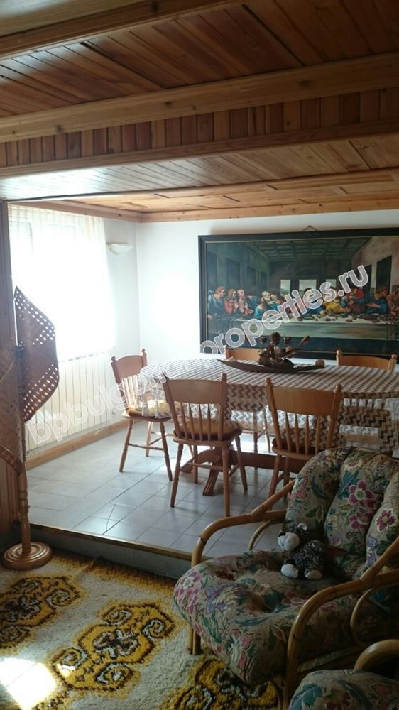 Двухэтажный городской дом для постоянного проживания в юго-восточной Болгарии Двухэтажный городской дом для постоянного проживания в юго-восточной Болгарии