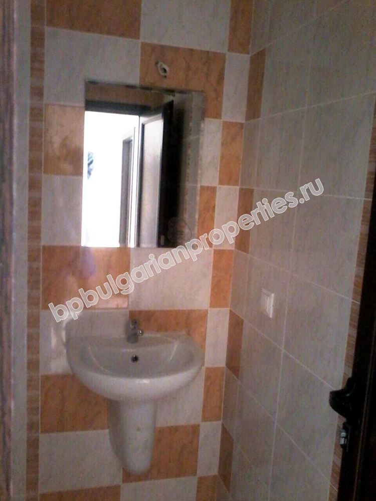 Новая двухкомнатная квартира в жилом здании на продажу в городе Несебр Новая двухкомнатная квартира в жилом здании на продажу в городе Несебр