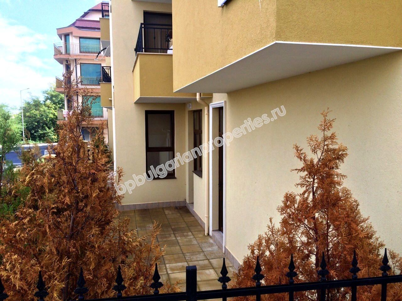 Новая двухкомнатная квартира в жилом здании на продажу в городе Несебр Новая двухкомнатная квартира в жилом здании на продажу в городе Несебр