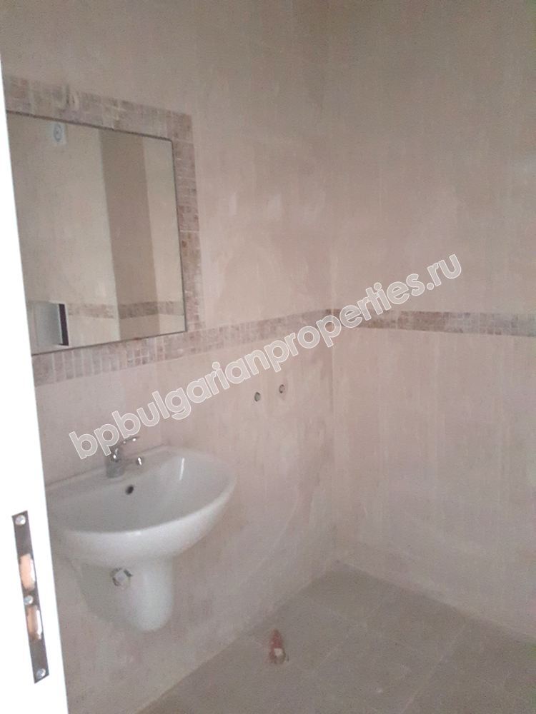 Дешевая однокомнатная квартира-студия  на продажу  в Солнечном Берегу