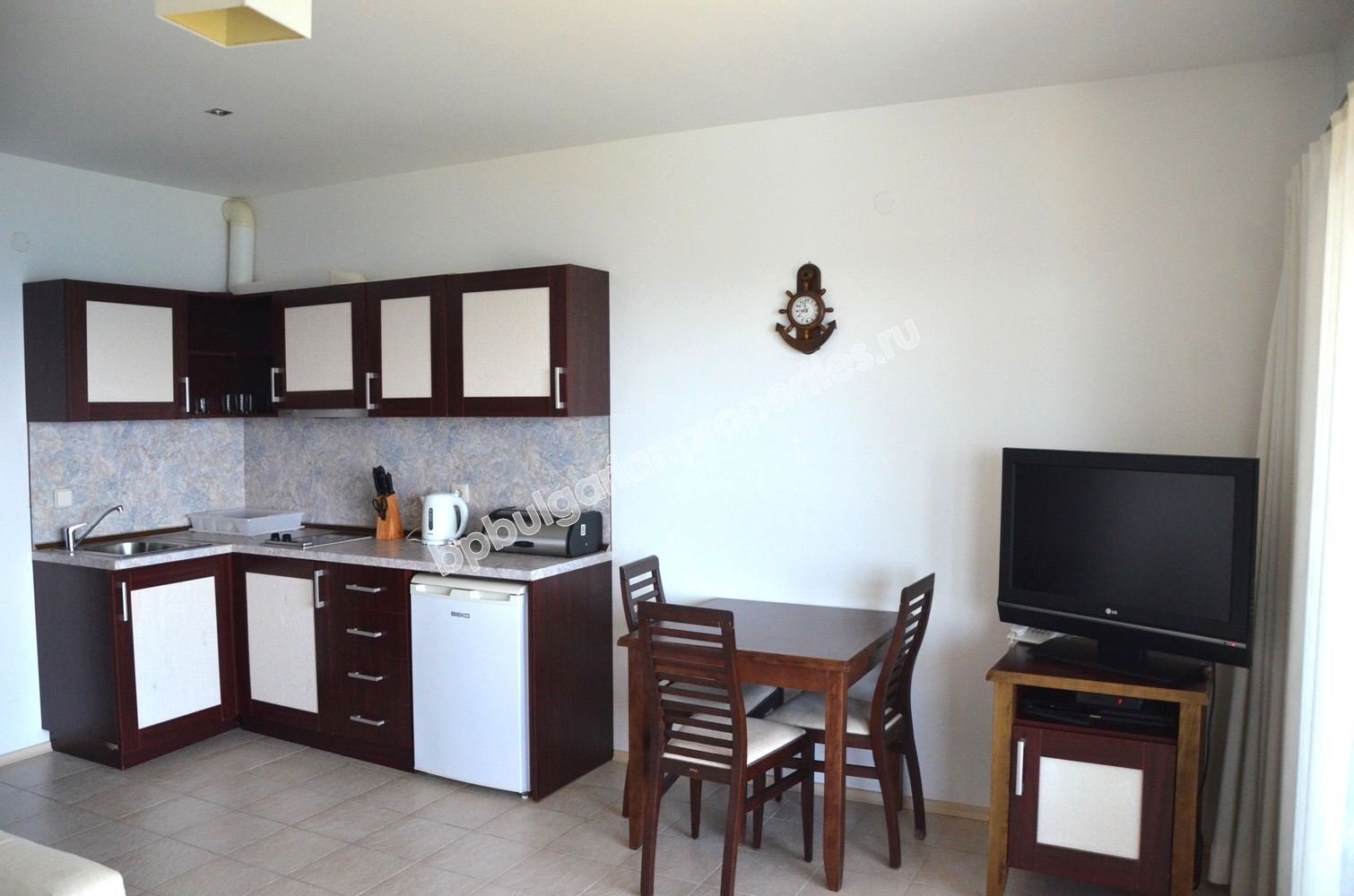 На продажу потрясающая двухкомнатная квартира с прямым видом на море в Созополе