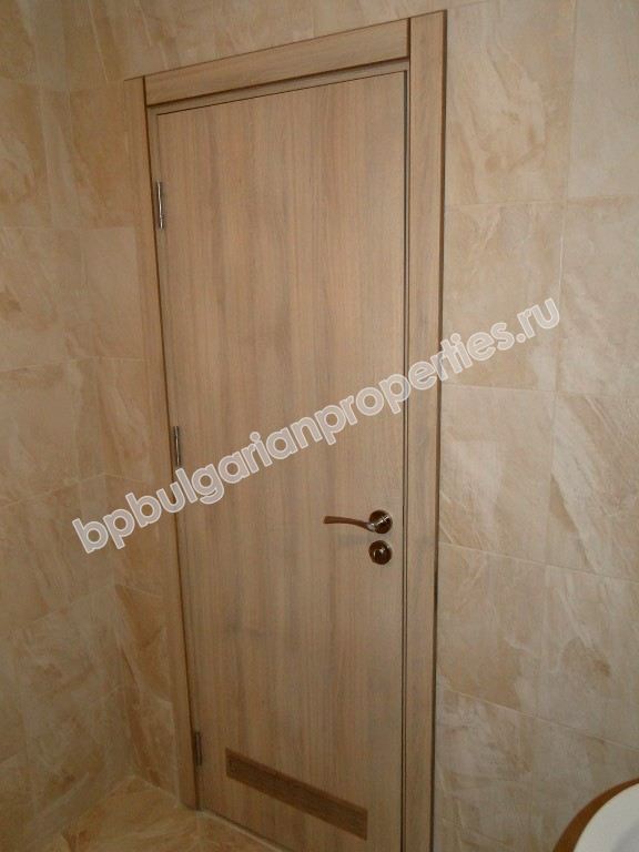 Новая меблированная студия на продажу близко к пляжу в курорте Бяла