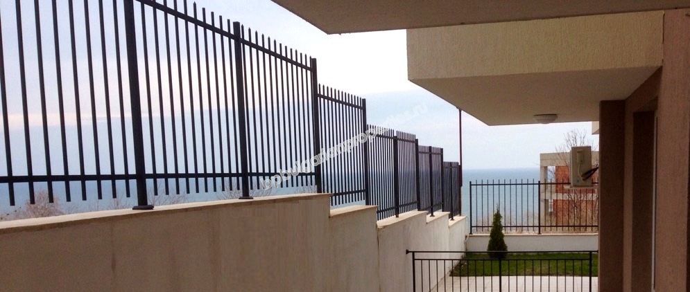 Новая меблированная студия на продажу близко к пляжу в курорте Бяла