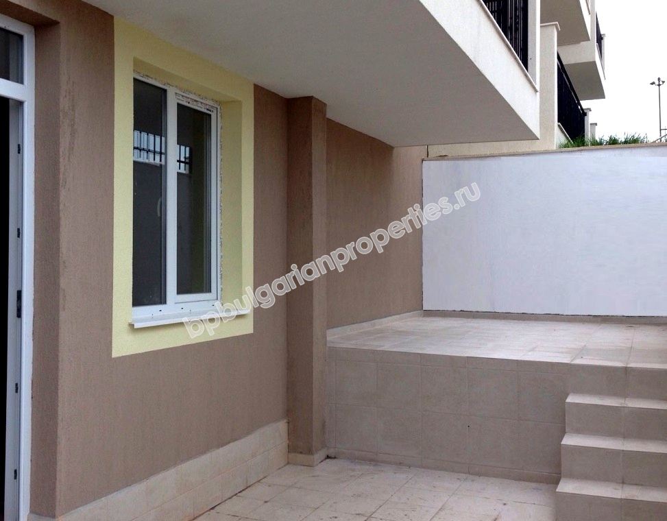 Новая меблированная студия на продажу близко к пляжу в курорте Бяла