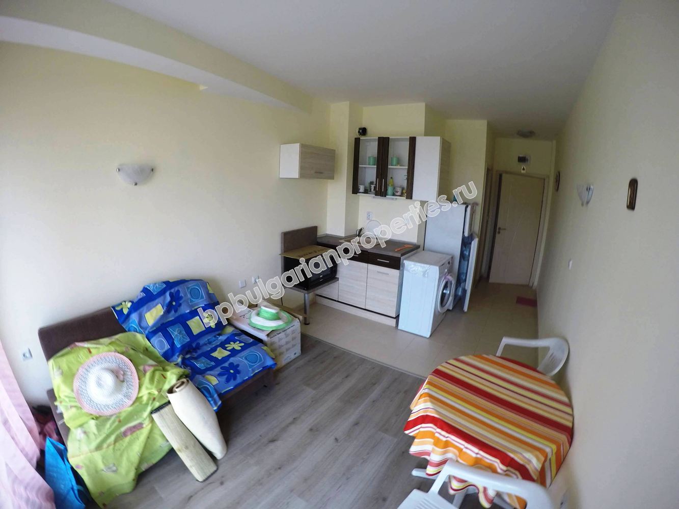 Меблированная студия на продажу близко к морю в курорте Равда