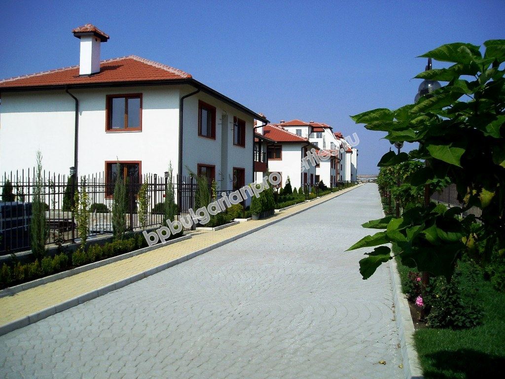 Двухкомнатная меблированная квартира у моря на продажу в курорте Ахелой Двухкомнатная меблированная квартира у моря на продажу в курорте Ахелой