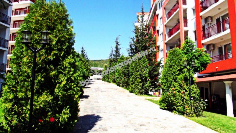 Меблированная студия на первой линии моря для продажи вблизи курорта Святой Влас