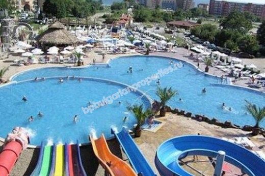 Роскошная двухкомнатная меблированная квартира на первой линии моря в курорте Елените Роскошная двухкомнатная меблированная квартира на первой линии моря в курорте Елените