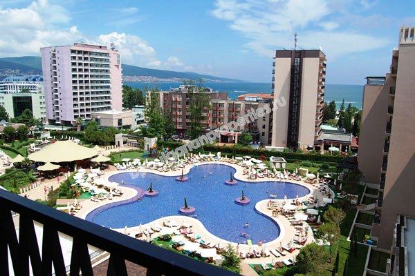 Роскошная меблированная двухкомнатная квартира до пляжа на продажу в курорте Солнечный Берег Роскошная меблированная двухкомнатная квартира до пляжа на продажу в курорте Солнечный Берег