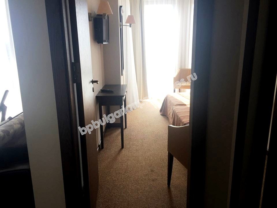 Роскошная меблированная двухкомнатная квартира до пляжа на продажу в курорте Солнечный Берег Роскошная меблированная двухкомнатная квартира до пляжа на продажу в курорте Солнечный Берег