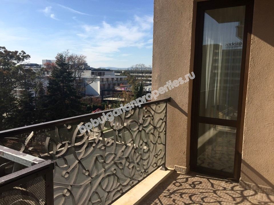 Роскошная меблированная двухкомнатная квартира до пляжа на продажу в курорте Солнечный Берег Роскошная меблированная двухкомнатная квартира до пляжа на продажу в курорте Солнечный Берег