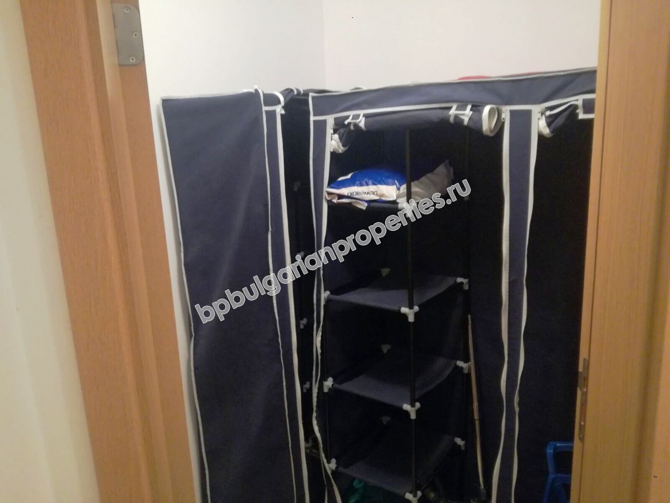 Большая меблированная двушка с низкой таксой обслуживания на продажу в курорте Солнечный Берег