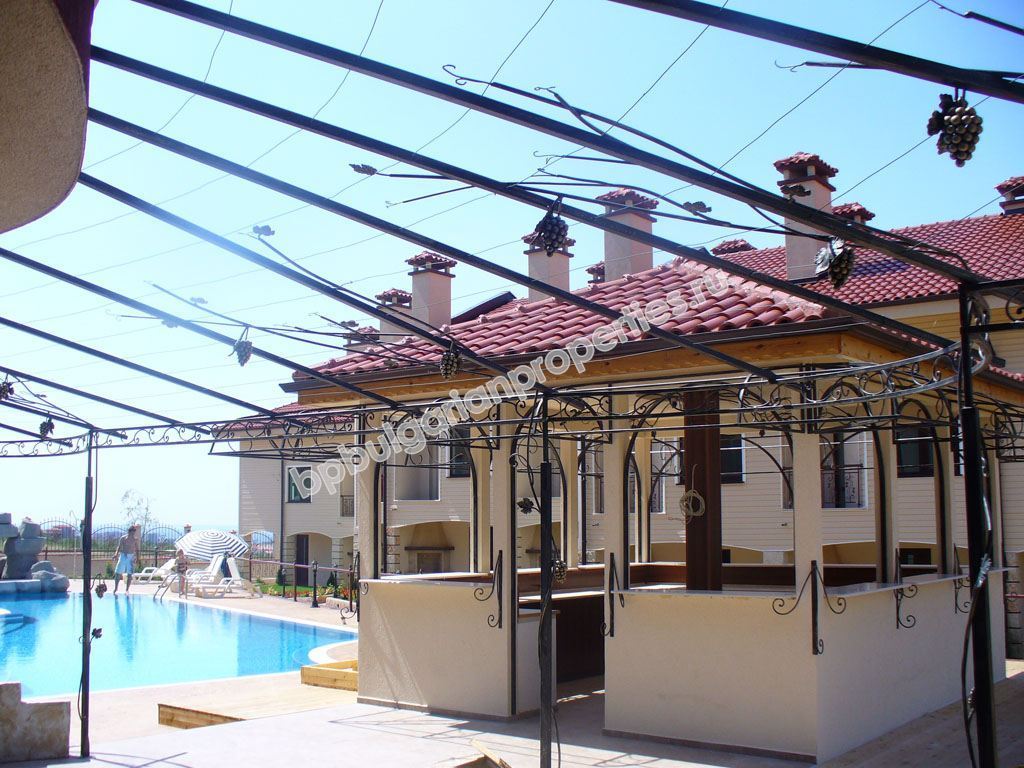 Дешевая студия на продажу в комплексе недалеко от курорта Солнечный Берег Дешевая студия на продажу в комплексе недалеко от курорта Солнечный Берег