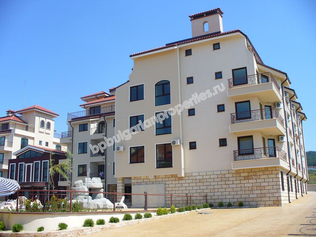 Дешевая студия на продажу в комплексе недалеко от курорта Солнечный Берег Дешевая студия на продажу в комплексе недалеко от курорта Солнечный Берег