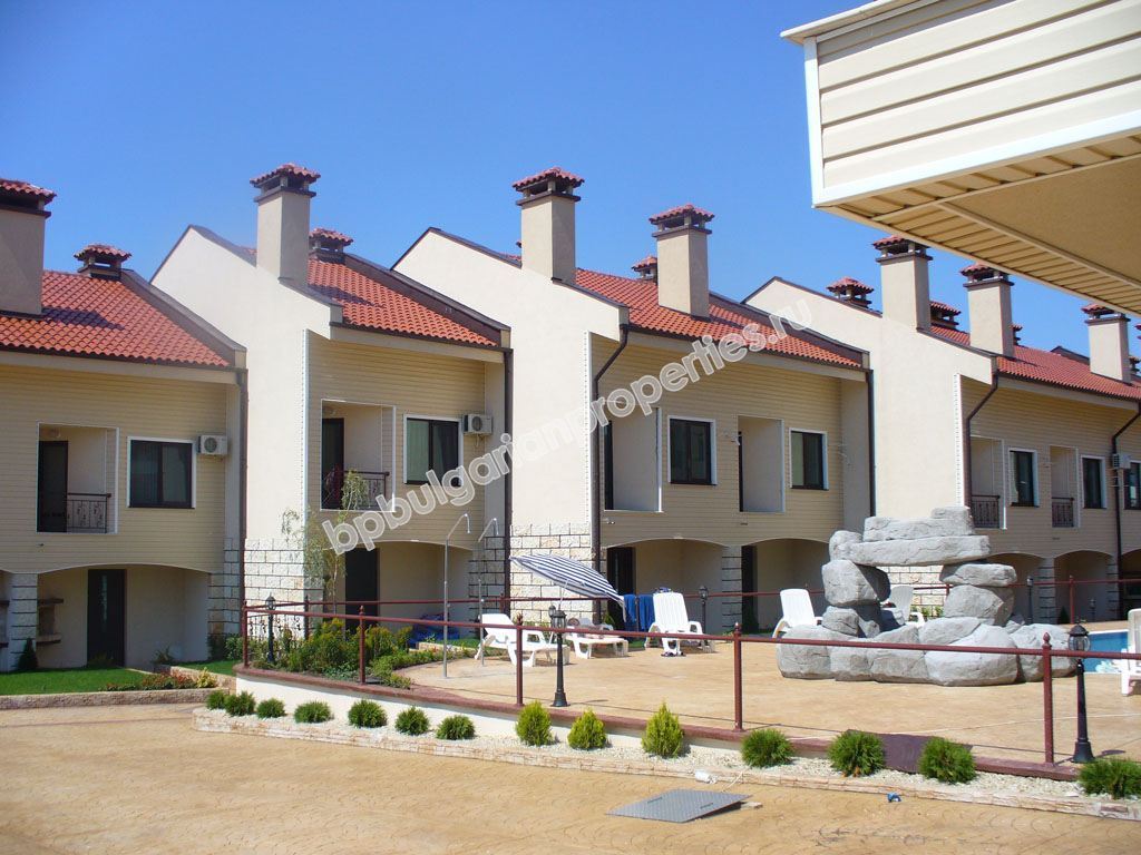 Дешевая студия на продажу в комплексе недалеко от курорта Солнечный Берег Дешевая студия на продажу в комплексе недалеко от курорта Солнечный Берег