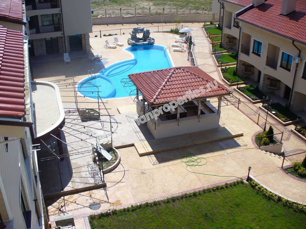 Дешевая студия на продажу в комплексе недалеко от курорта Солнечный Берег Дешевая студия на продажу в комплексе недалеко от курорта Солнечный Берег