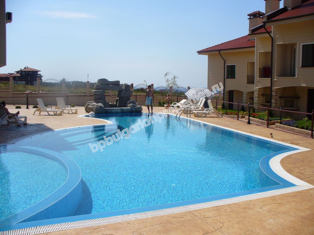 Дешевая студия на продажу в комплексе недалеко от курорта Солнечный Берег Дешевая студия на продажу в комплексе недалеко от курорта Солнечный Берег