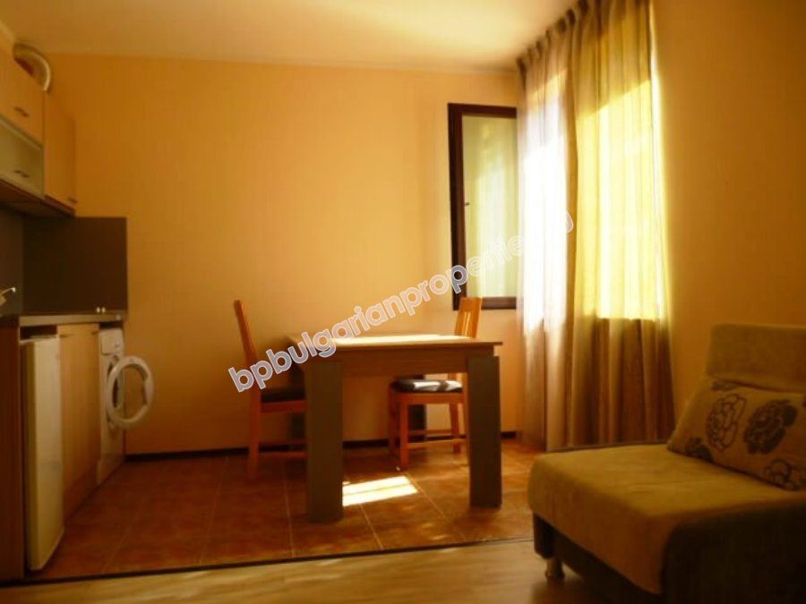 Дешевая студия на продажу в комплексе недалеко от курорта Солнечный Берег Дешевая студия на продажу в комплексе недалеко от курорта Солнечный Берег