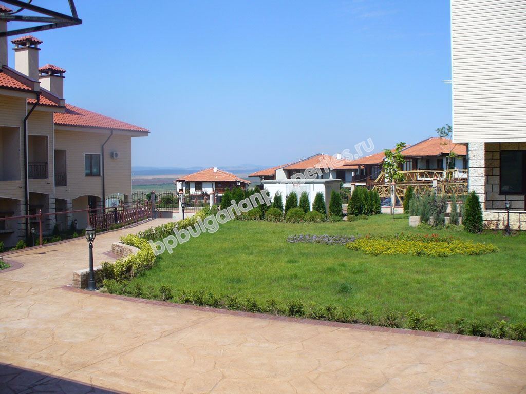 Дешевая студия на продажу в комплексе недалеко от курорта Солнечный Берег Дешевая студия на продажу в комплексе недалеко от курорта Солнечный Берег