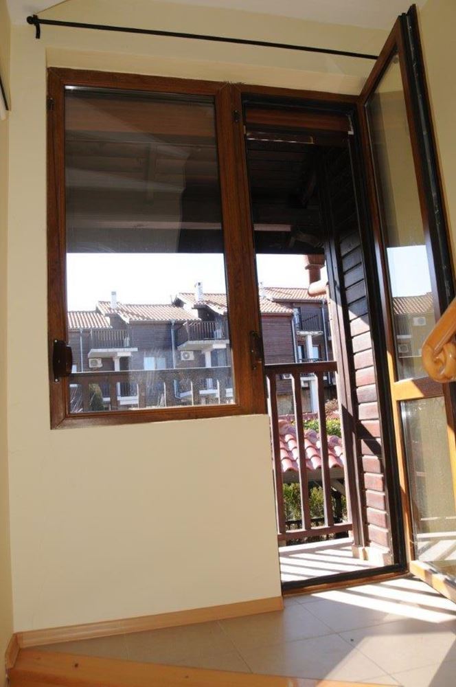 Коттедж-люкс в закрытом комплексе в 50 метрах от Райского залива Коттедж-люкс в закрытом комплексе в 50 метрах от Райского залива