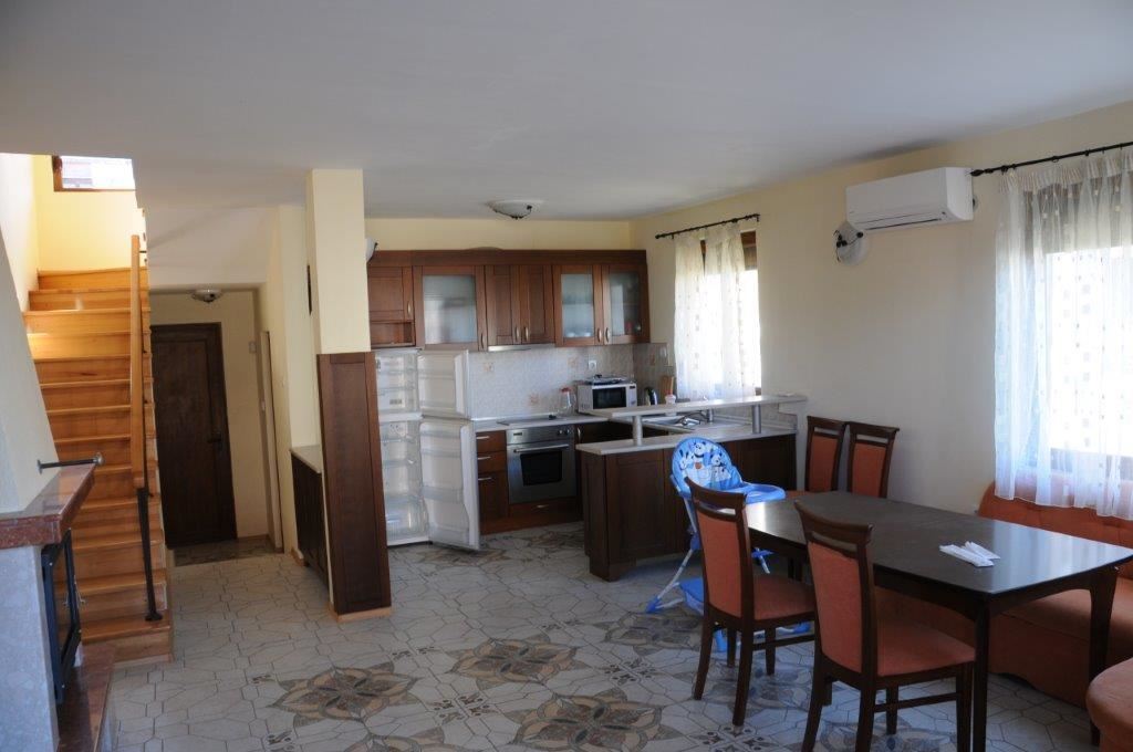 Коттедж-люкс в закрытом комплексе в 50 метрах от Райского залива Коттедж-люкс в закрытом комплексе в 50 метрах от Райского залива