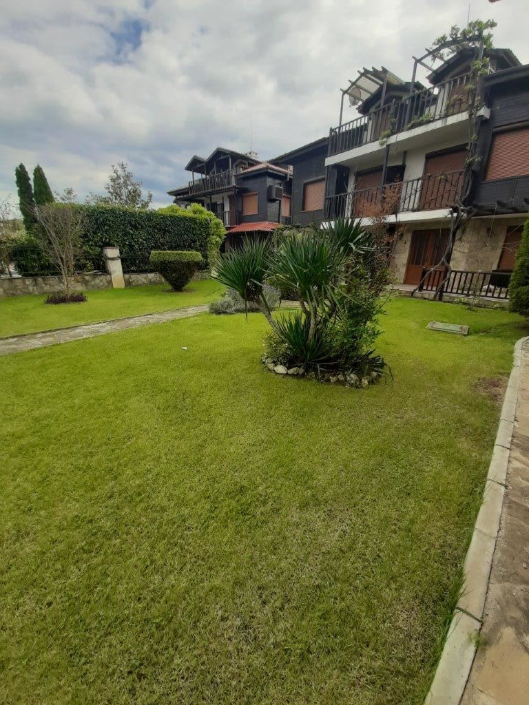 Коттедж-люкс в закрытом комплексе в 50 метрах от Райского залива Коттедж-люкс в закрытом комплексе в 50 метрах от Райского залива