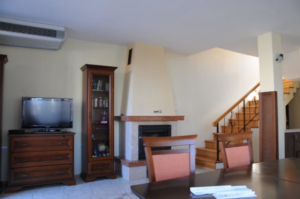 Коттедж-люкс в закрытом комплексе в 50 метрах от Райского залива Коттедж-люкс в закрытом комплексе в 50 метрах от Райского залива