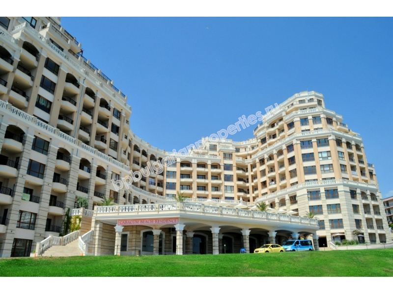 Роскошная двухкомнатная меблированная квартира на первой линии с видом на море недалеко от Варны Роскошная двухкомнатная меблированная квартира на первой линии с видом на море недалеко от Варны