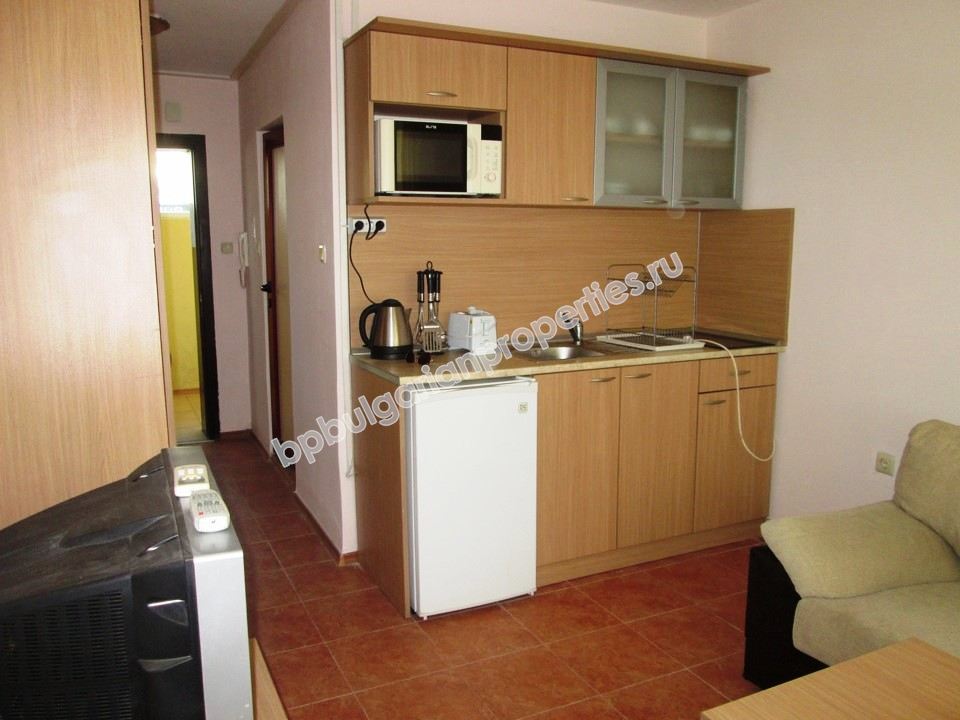 Дешевая меблированная студия на продажу в курорте Солнечный Берег