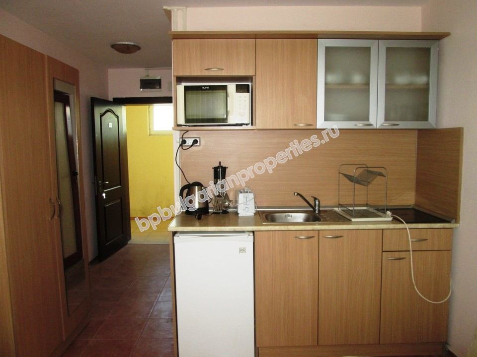 Дешевая меблированная студия на продажу в курорте Солнечный Берег