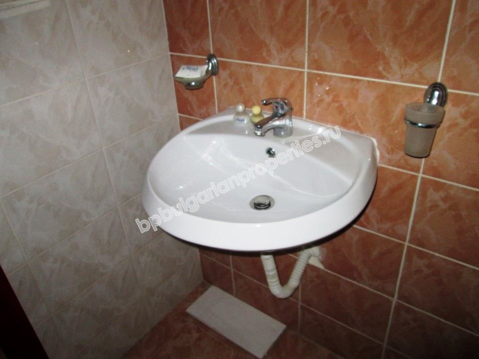 Дешевая меблированная студия на продажу в курорте Солнечный Берег