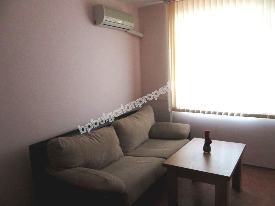 Дешевая меблированная студия на продажу в курорте Солнечный Берег