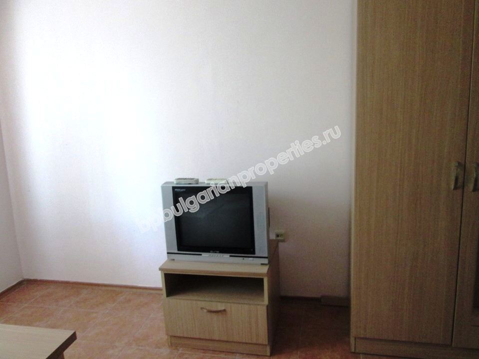 Дешевая меблированная студия на продажу в курорте Солнечный Берег