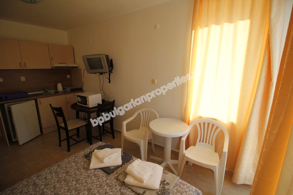 Меблированная студия близко к пляжу на продажу в курорте Солнечный Берег