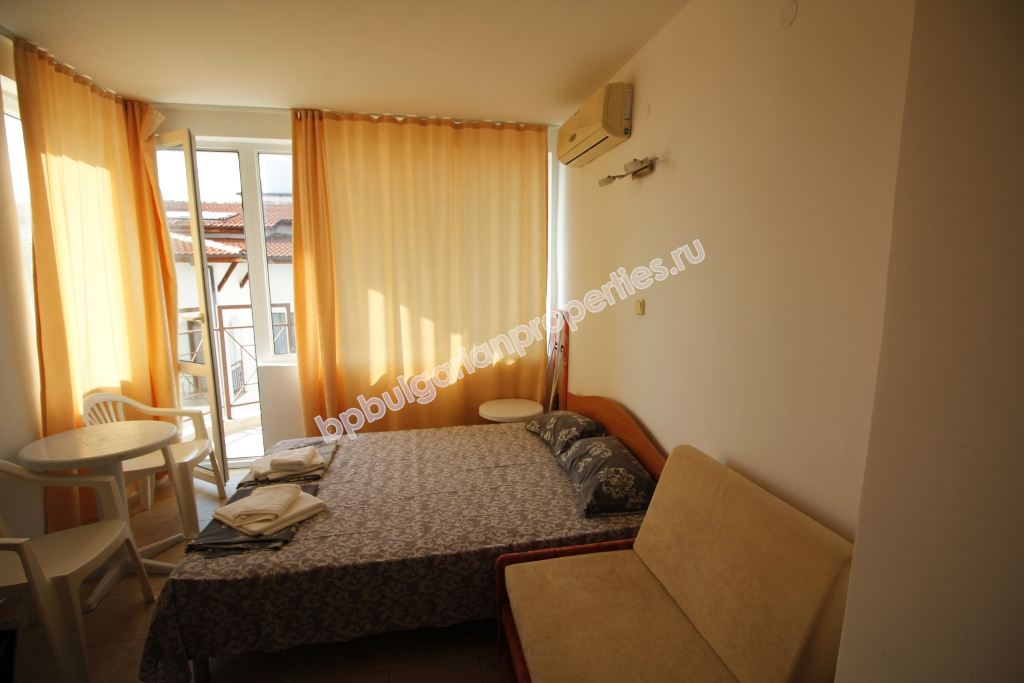 Меблированная студия близко к пляжу на продажу в курорте Солнечный Берег
