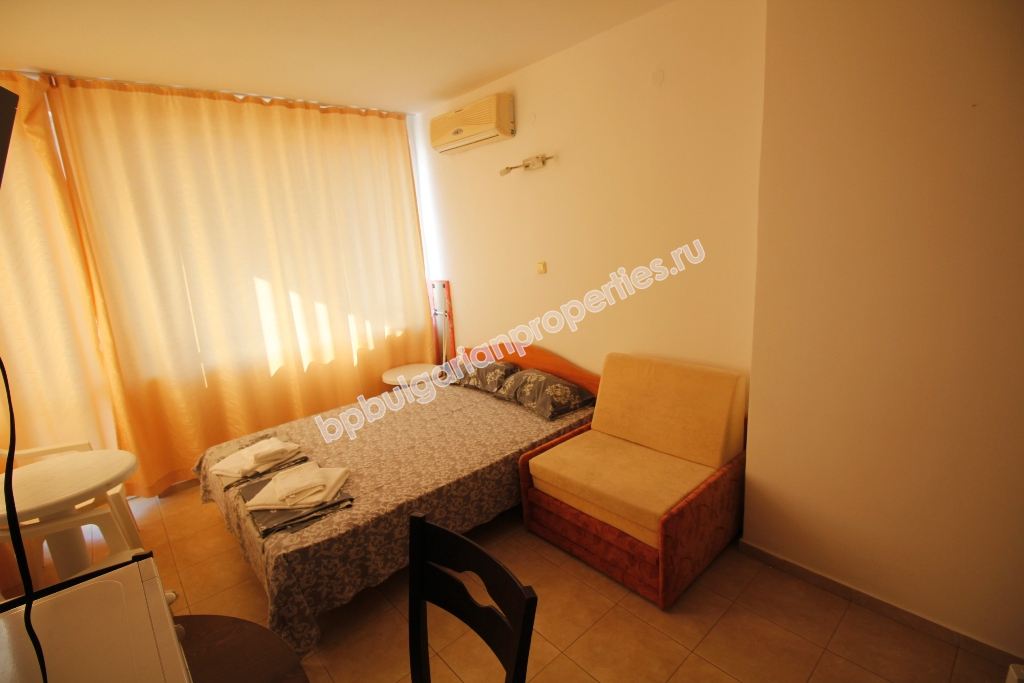 Меблированная студия близко к пляжу на продажу в курорте Солнечный Берег