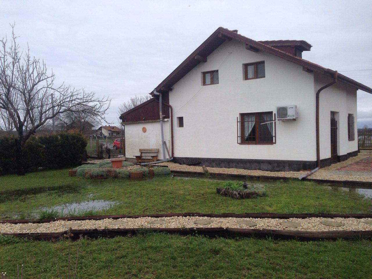 Меблированный отдельный дом с участком близко от Бургаса Меблированный отдельный дом с участком близко от Бургаса