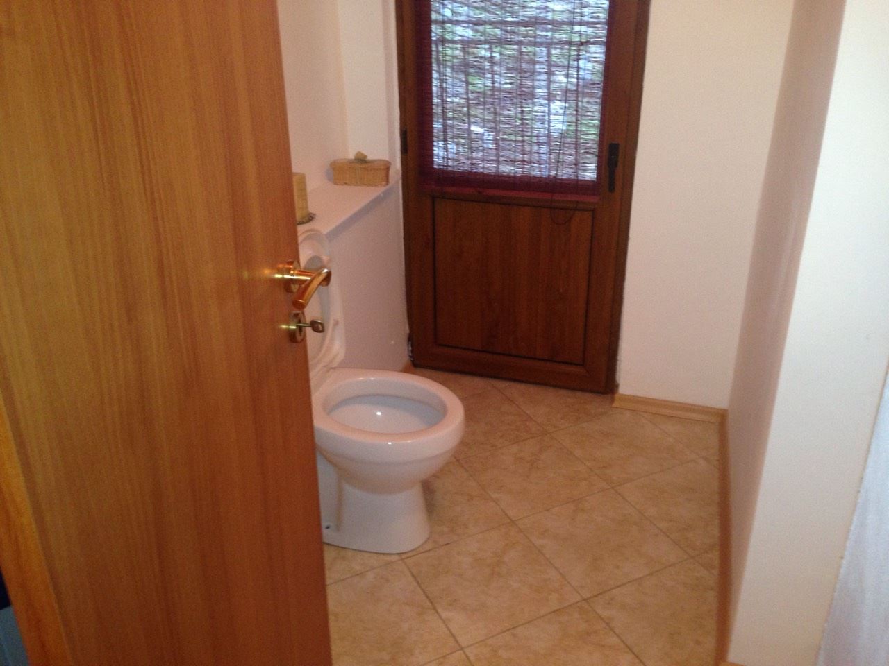 Меблированный отдельный дом с участком близко от Бургаса Меблированный отдельный дом с участком близко от Бургаса