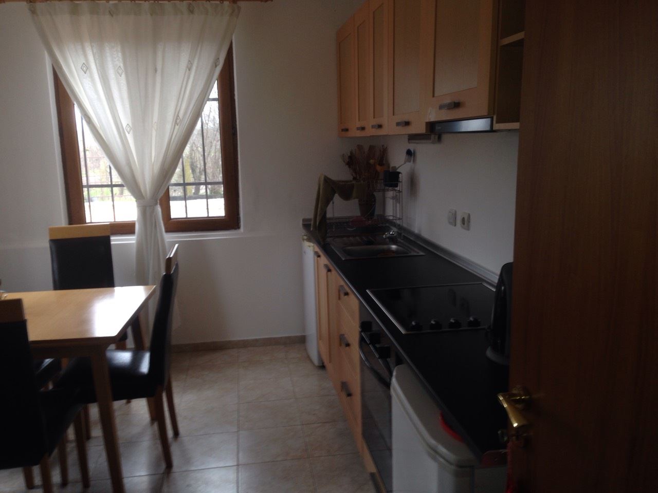 Меблированный отдельный дом с участком близко от Бургаса Меблированный отдельный дом с участком близко от Бургаса