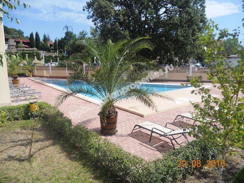 Выгодная студия близко к пляжу на продажу в курорте Елените