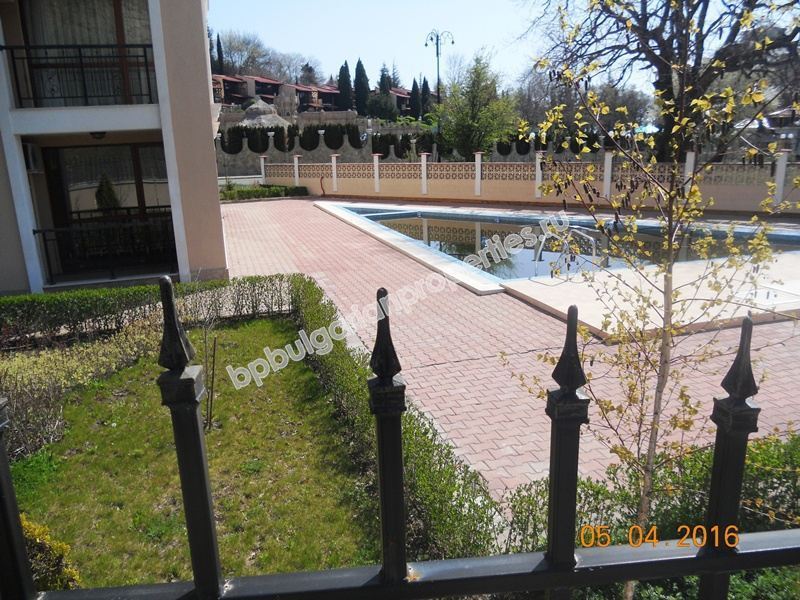 Выгодная студия близко к пляжу на продажу в курорте Елените