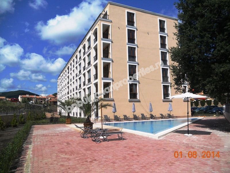 Выгодная студия близко к пляжу на продажу в курорте Елените