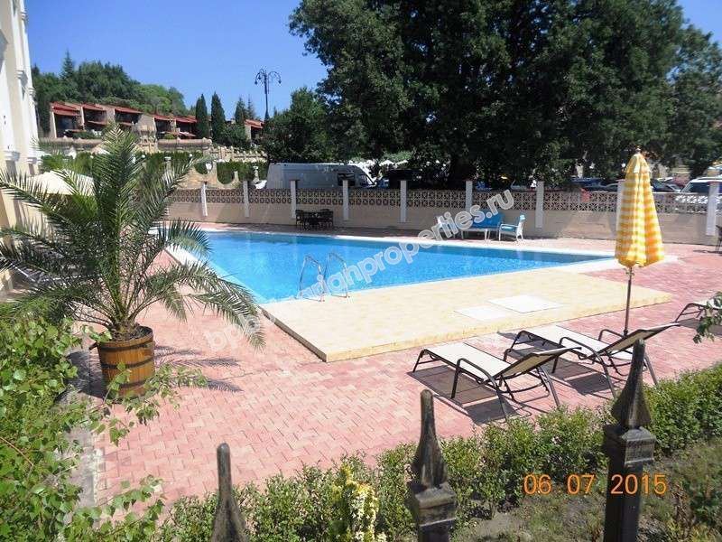 Выгодная студия близко к пляжу на продажу в курорте Елените