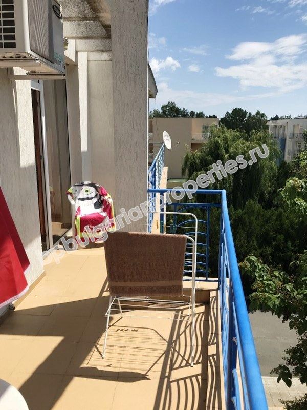 Двухкомнатная меблированная квартира на продажу в курорте Солнечный Берег